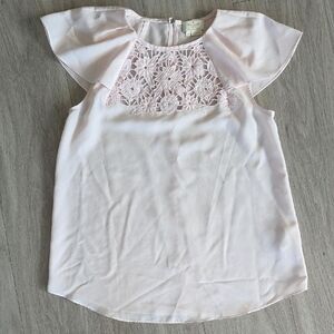 Kate Spade Size XS. Blush Pink Blouse. Floral Detail At Front. Flutter Sleeves.